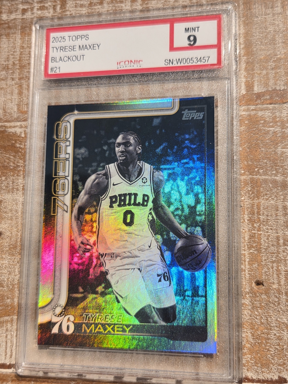 MINT 9 2025 Topps Tyrese Maxey Blackout Holo Rookie Basketball Card